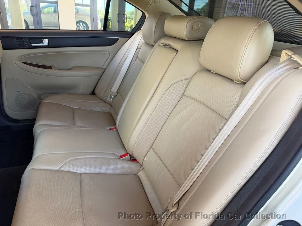 2012 Hyundai Genesis - Image 10 of 12