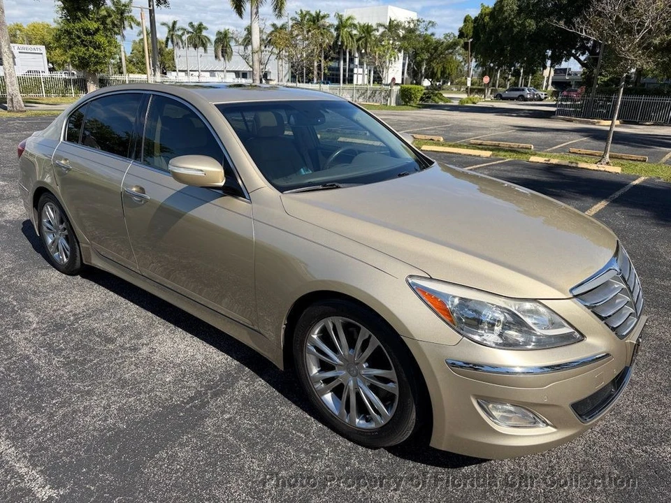2012 Hyundai Genesis - Image 2 of 12