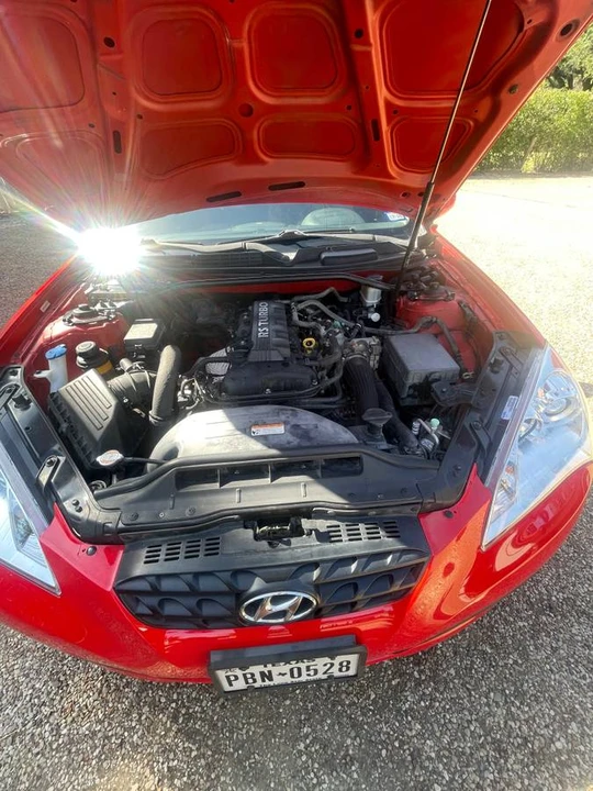 2012 Hyundai Genesis Coupe - Image 8 of 11