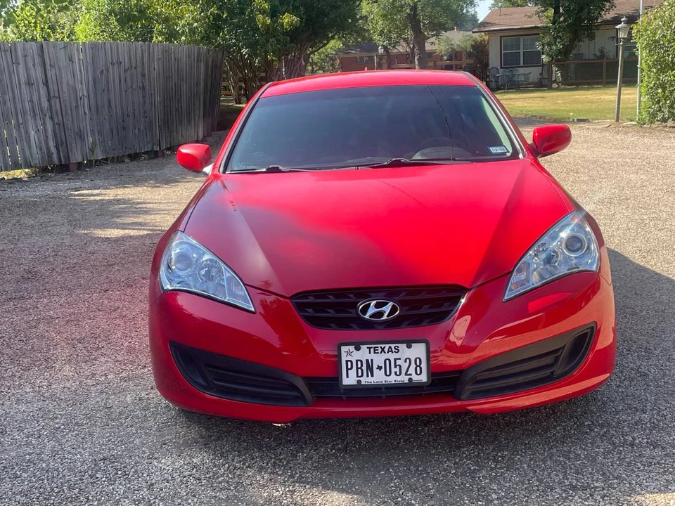 2012 Hyundai Genesis Coupe - Image 4 of 11