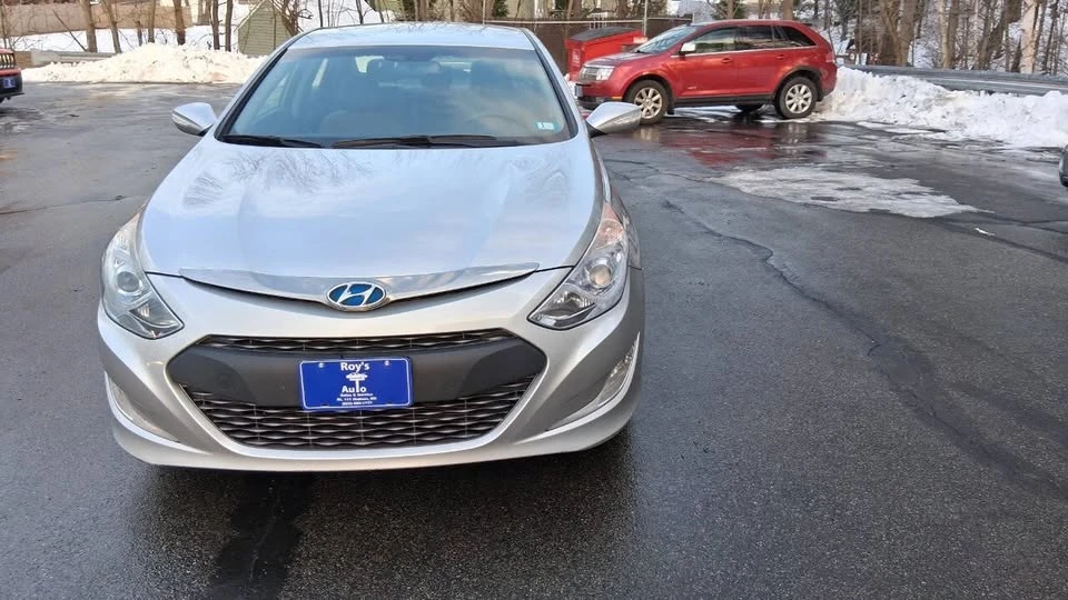 2012 Hyundai Sonata - Image 6 of 16
