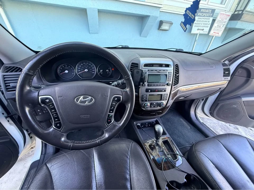 2012 Hyundai Santa Fe - Image 9 of 20