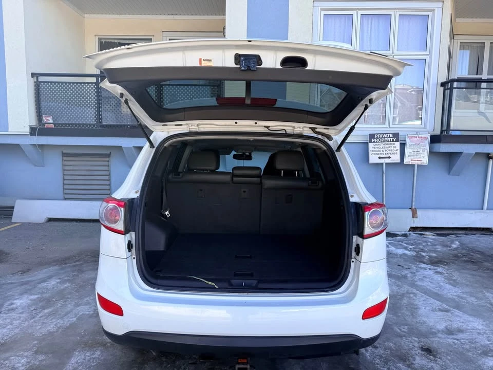 2012 Hyundai Santa Fe - Image 19 of 20