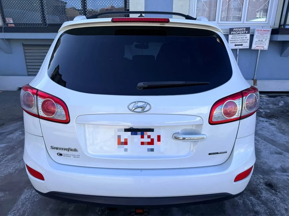 2012 Hyundai Santa Fe - Image 6 of 20