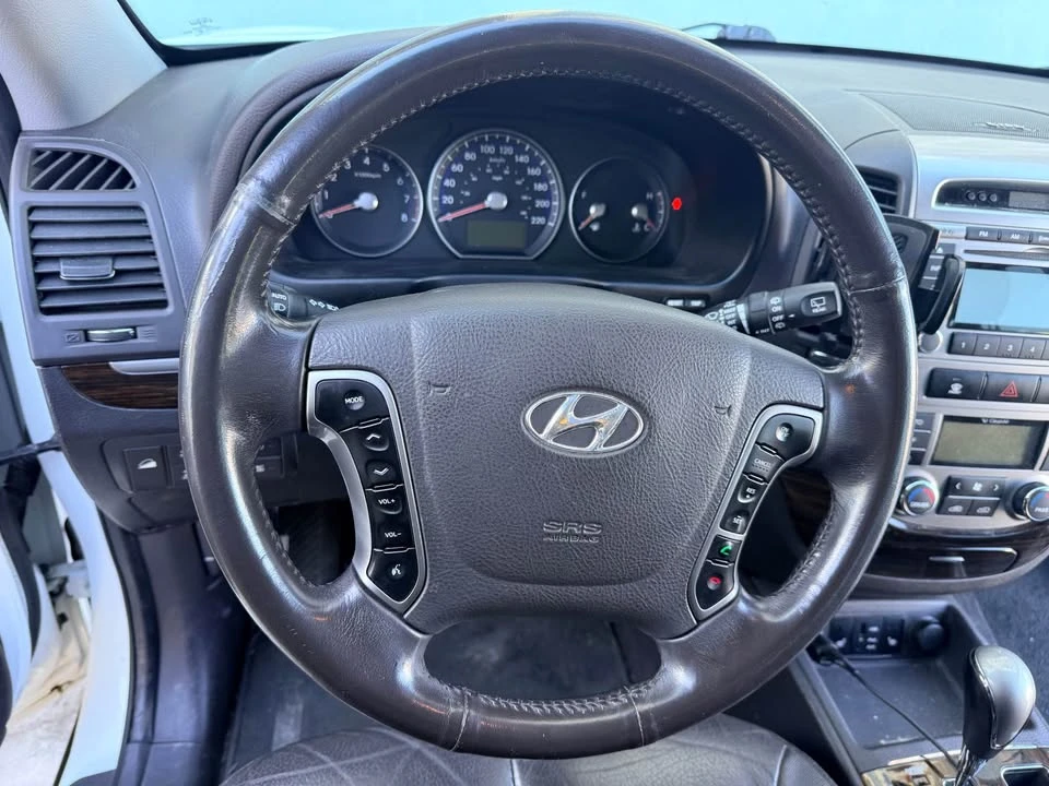 2012 Hyundai Santa Fe - Image 8 of 20