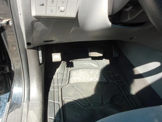 2012 Hyundai Santa Fe - Image 15 of 21