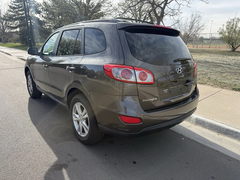 2012 Hyundai Santa Fe - Image 3 of 8