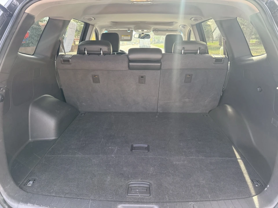 2012 Hyundai Santa Fe - Image 8 of 8