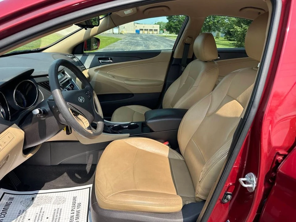 2012 Hyundai Sonata - Image 14 of 20