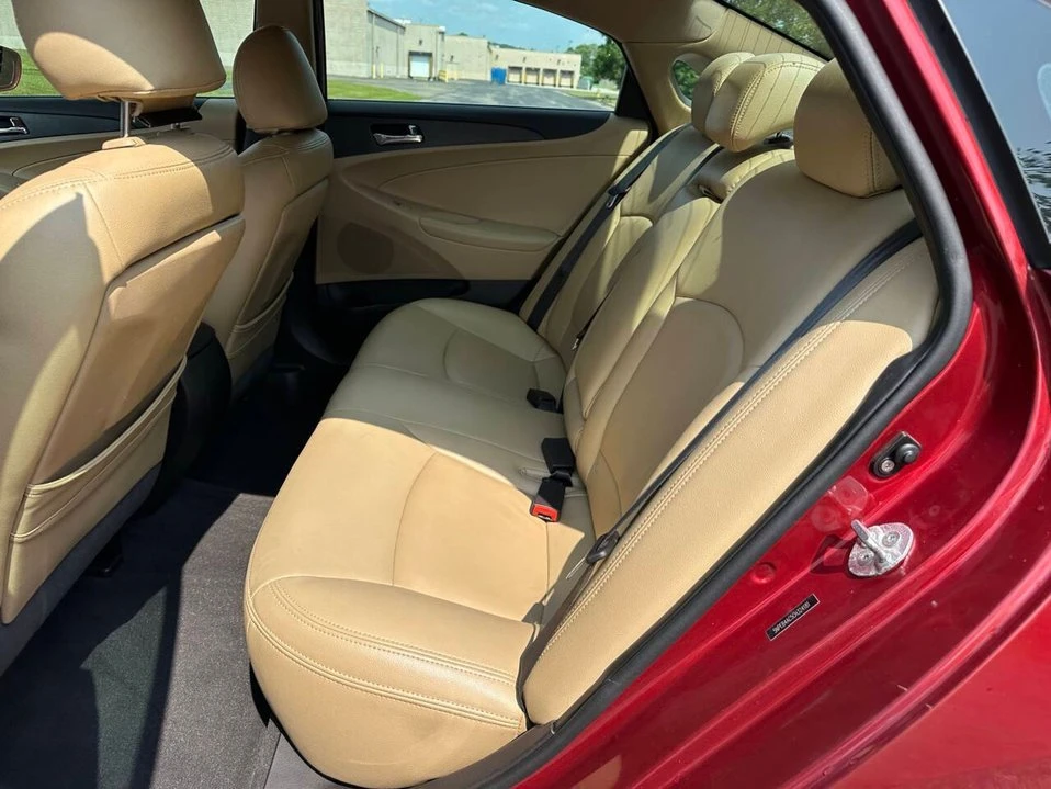 2012 Hyundai Sonata - Image 16 of 20