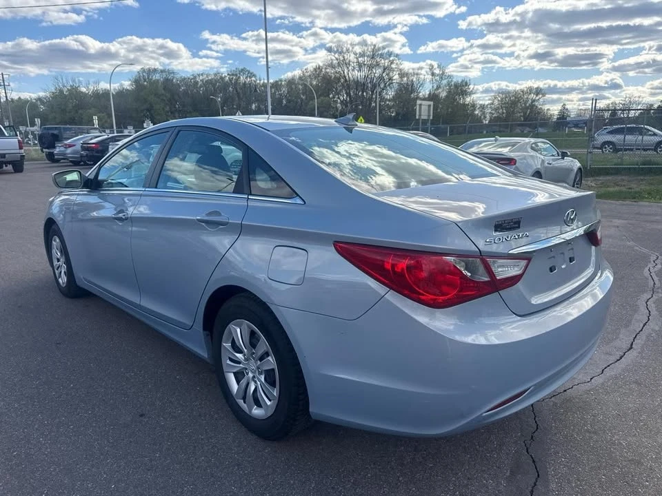 2012 Hyundai Sonata - Image 7 of 11