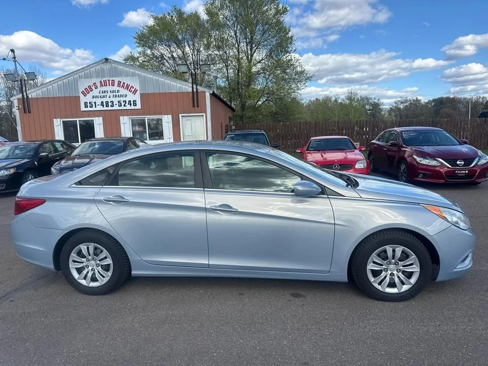 2012 Hyundai Sonata - Image 4 of 11