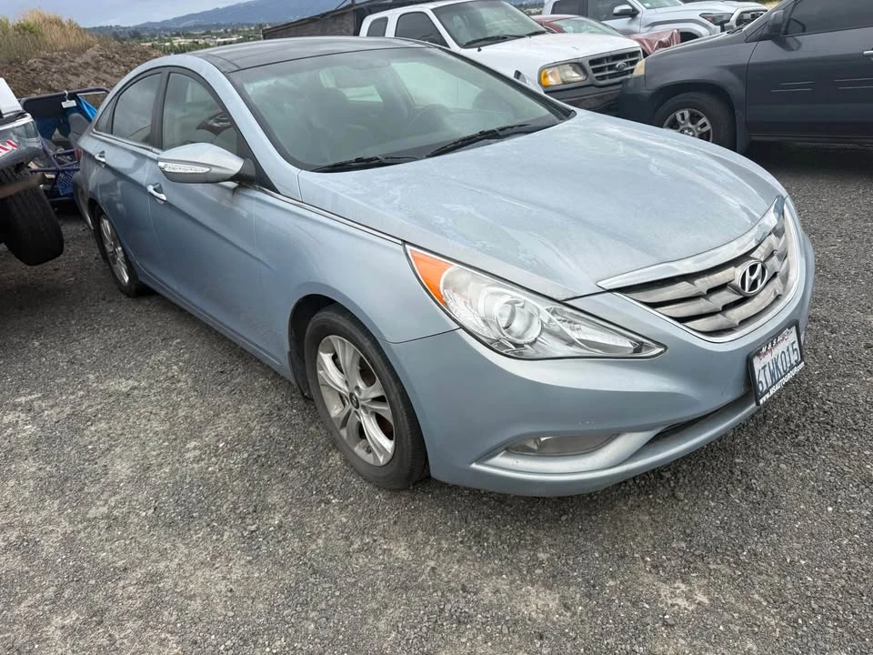 2012 Hyundai Sonata - Image 2 of 10