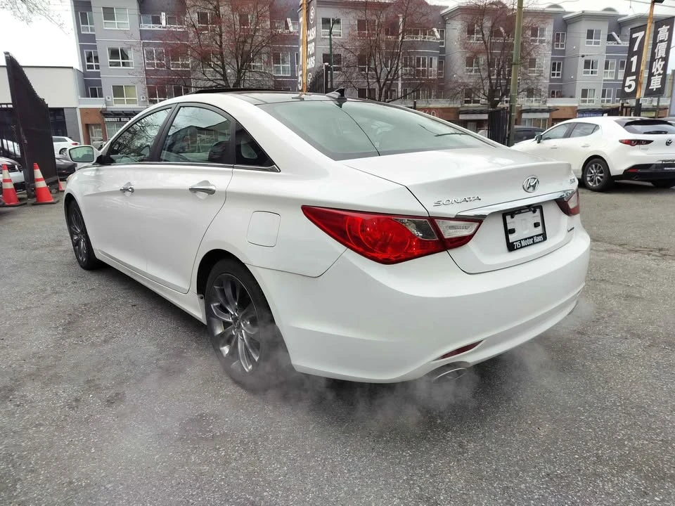2012 Hyundai Sonata - Image 7 of 16
