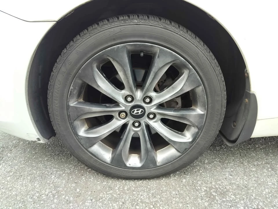 2012 Hyundai Sonata - Image 9 of 16