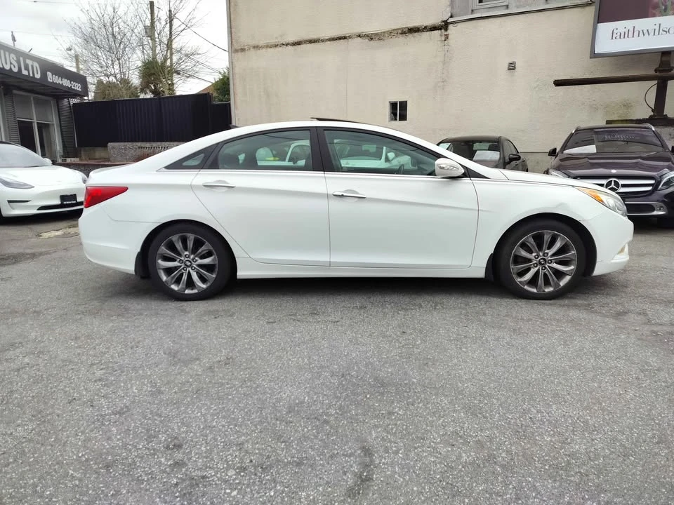 2012 Hyundai Sonata - Image 4 of 16