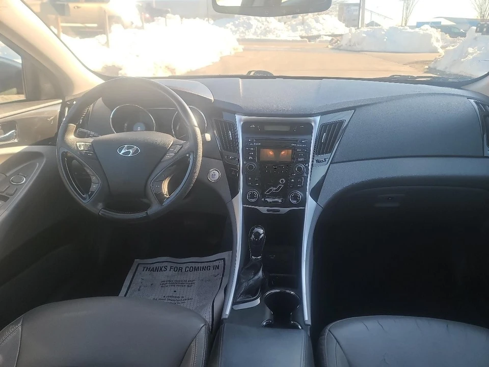 2012 Hyundai Sonata - Image 17 of 21