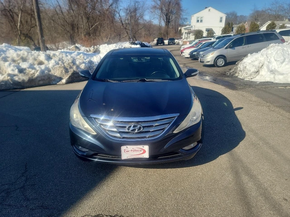 2012 Hyundai Sonata - Image 2 of 22
