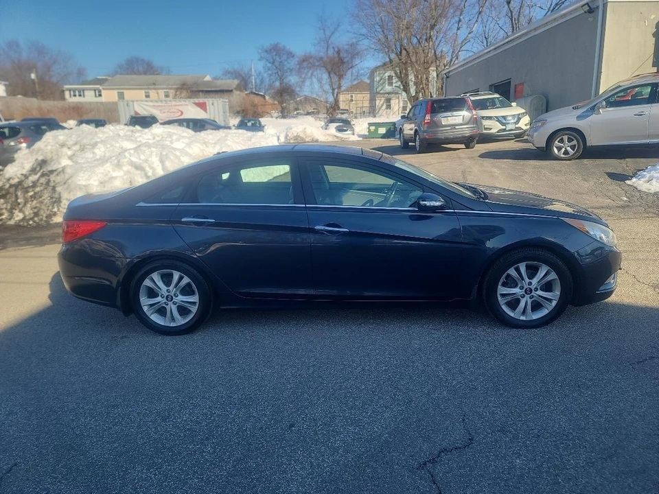 2012 Hyundai Sonata - Image 8 of 22