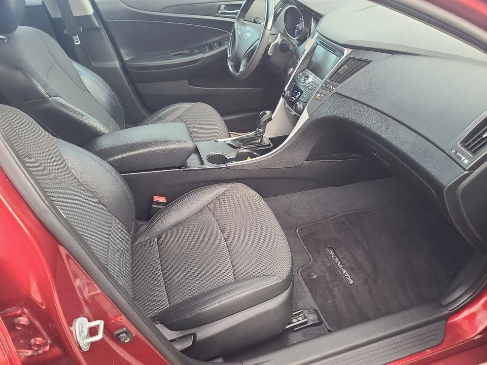 2012 Hyundai Sonata - Image 12 of 21