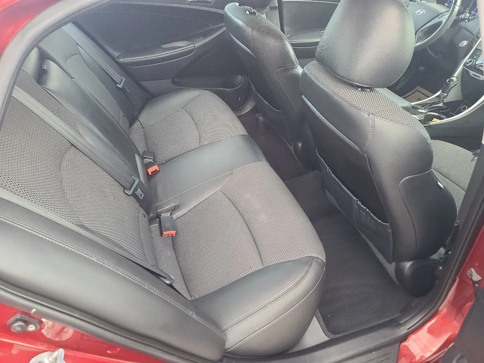2012 Hyundai Sonata - Image 11 of 21