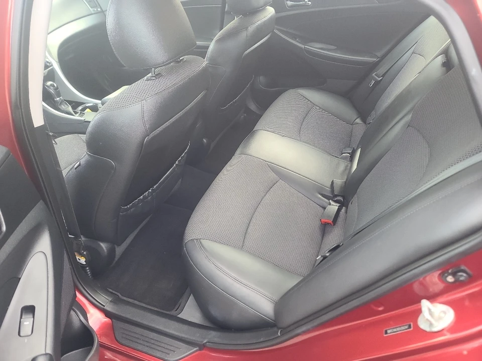 2012 Hyundai Sonata - Image 9 of 21