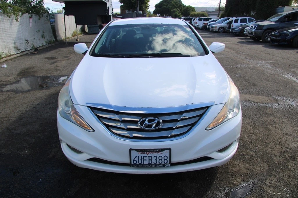 2012 Hyundai Sonata - Image 9 of 21