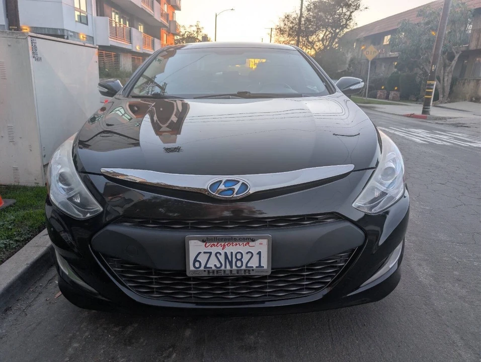 2012 Hyundai Sonata - Image 3 of 15