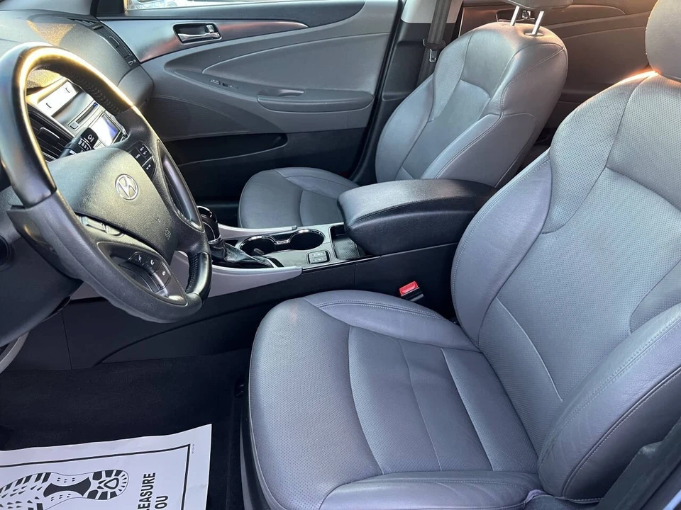 2012 Hyundai Sonata - Image 7 of 17