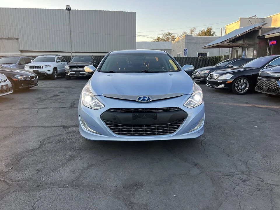 2012 Hyundai Sonata - Image 2 of 17