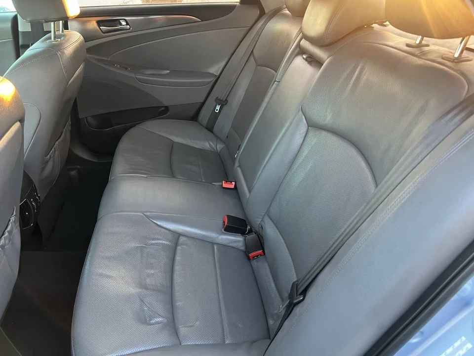 2012 Hyundai Sonata - Image 9 of 17