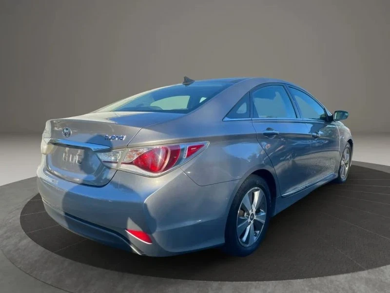 2012 Hyundai Sonata - Image 5 of 12