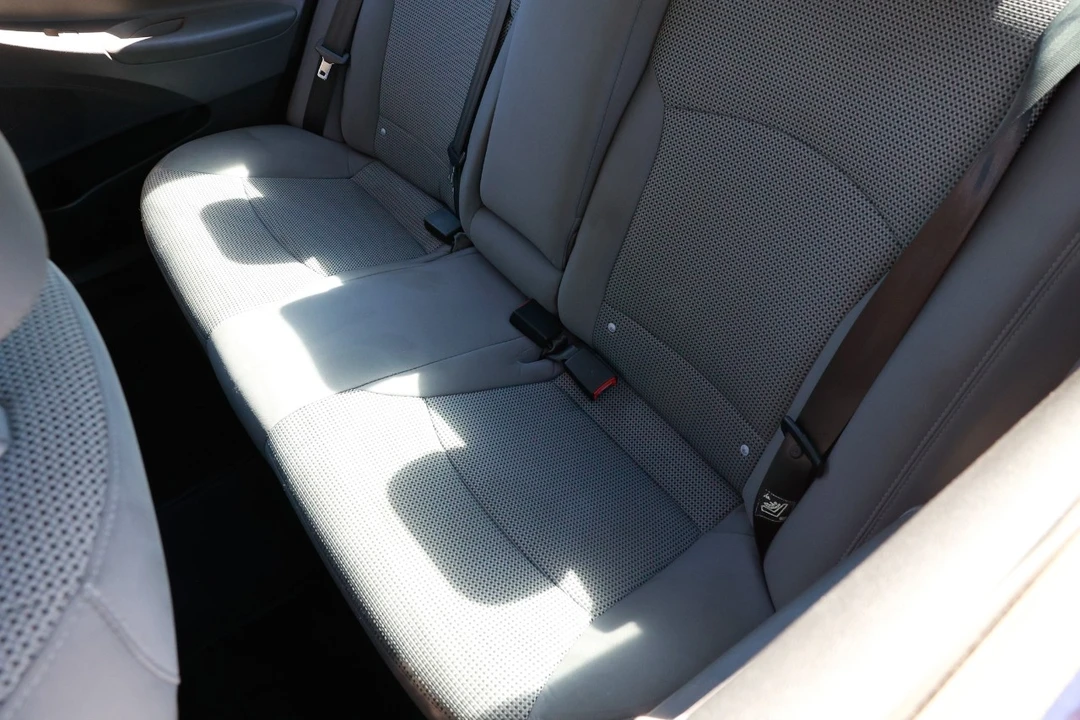 2012 Hyundai Sonata - Image 10 of 12