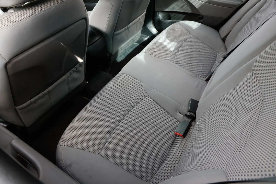 2012 Hyundai Sonata - Image 10 of 12