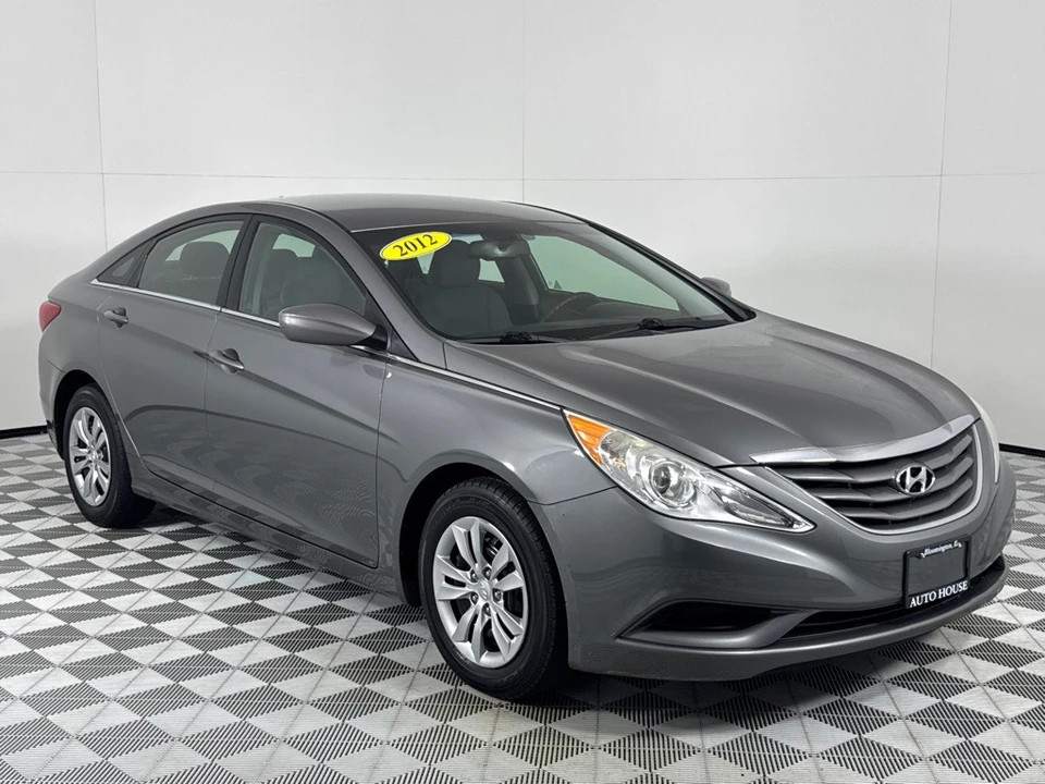 2012 Hyundai Sonata - Image 3 of 12