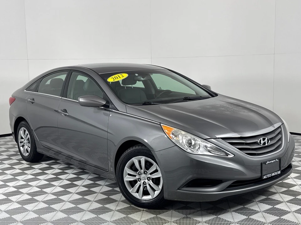 2012 Hyundai Sonata - Image 2 of 12