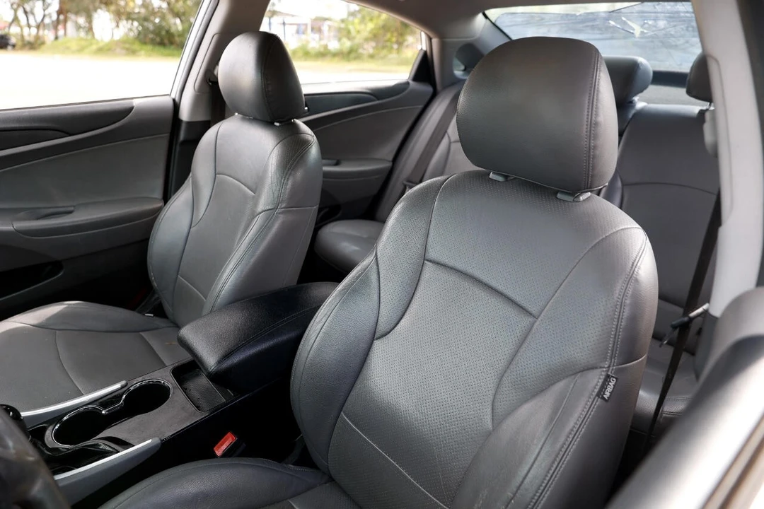 2012 Hyundai Sonata - Image 6 of 12