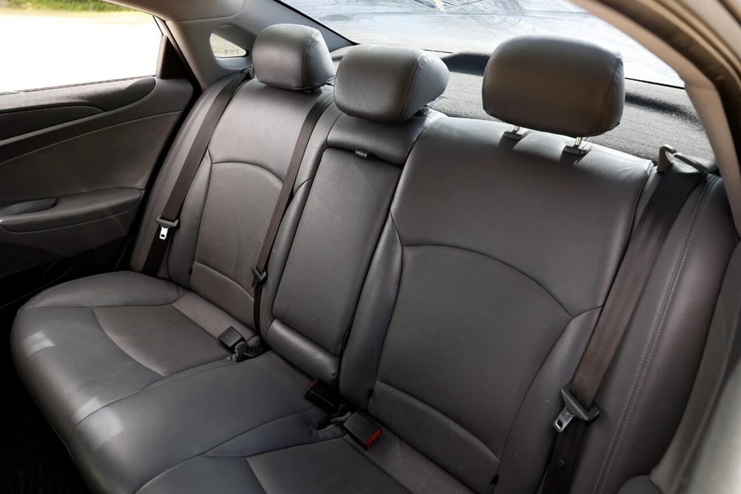 2012 Hyundai Sonata - Image 8 of 12
