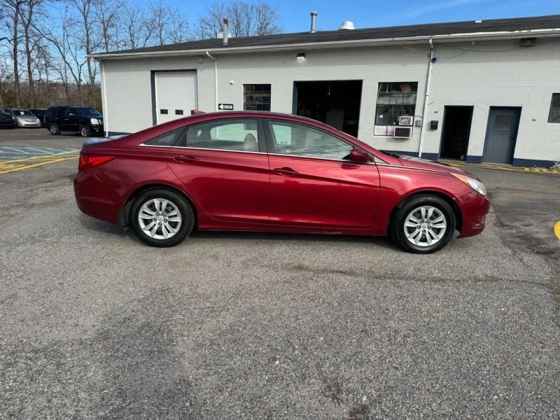 2012 Hyundai Sonata - Image 10 of 12