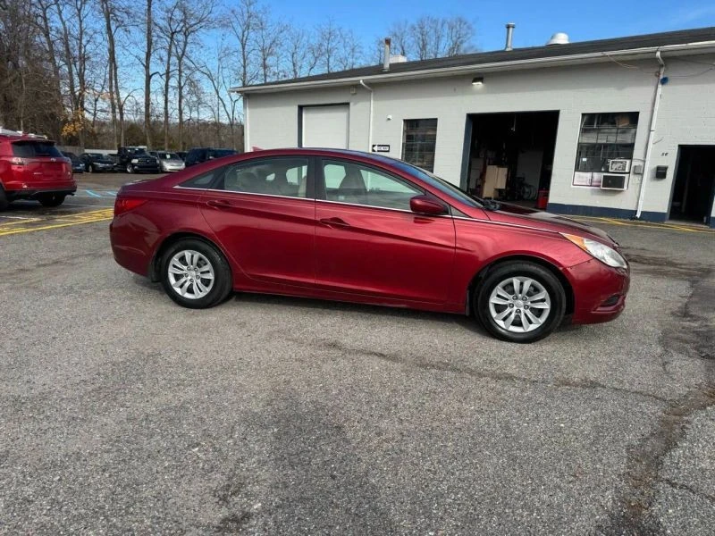 2012 Hyundai Sonata - Image 9 of 12