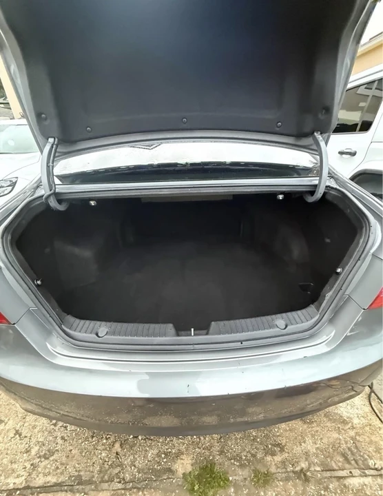 2012 Hyundai Sonata - Image 16 of 17