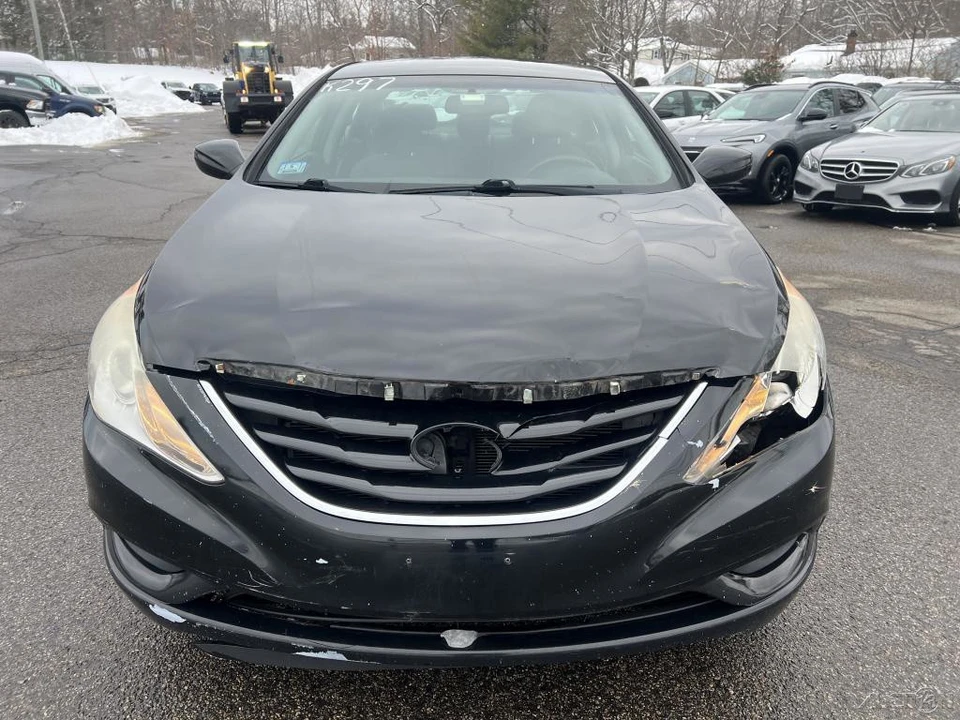 2012 Hyundai Sonata - Image 3 of 12