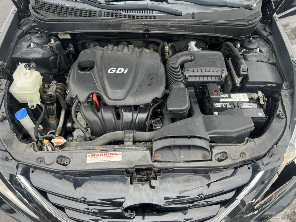 2012 Hyundai Sonata - Image 5 of 12