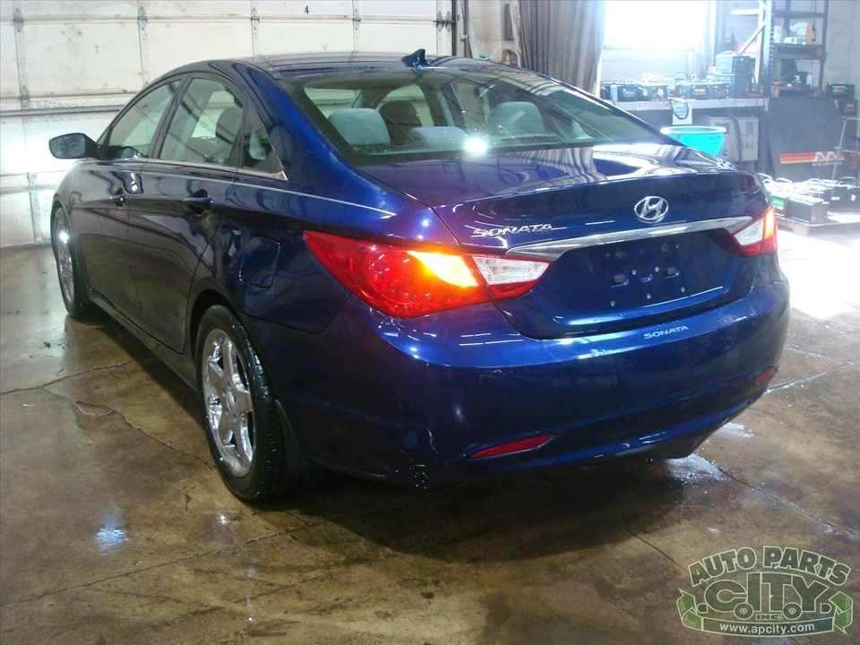2012 Hyundai Sonata - Image 11 of 20
