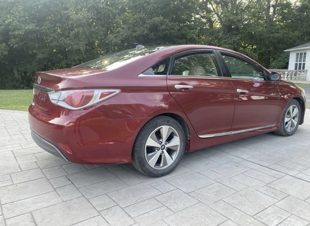 2012 Hyundai Sonata - Image 5 of 20
