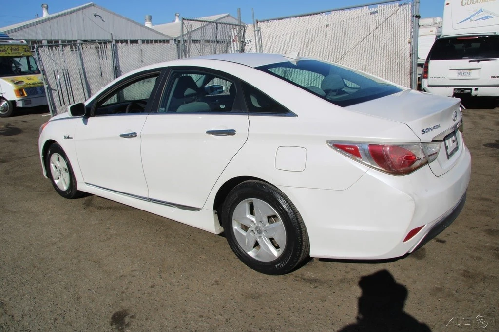 2012 Hyundai Sonata - Image 3 of 21
