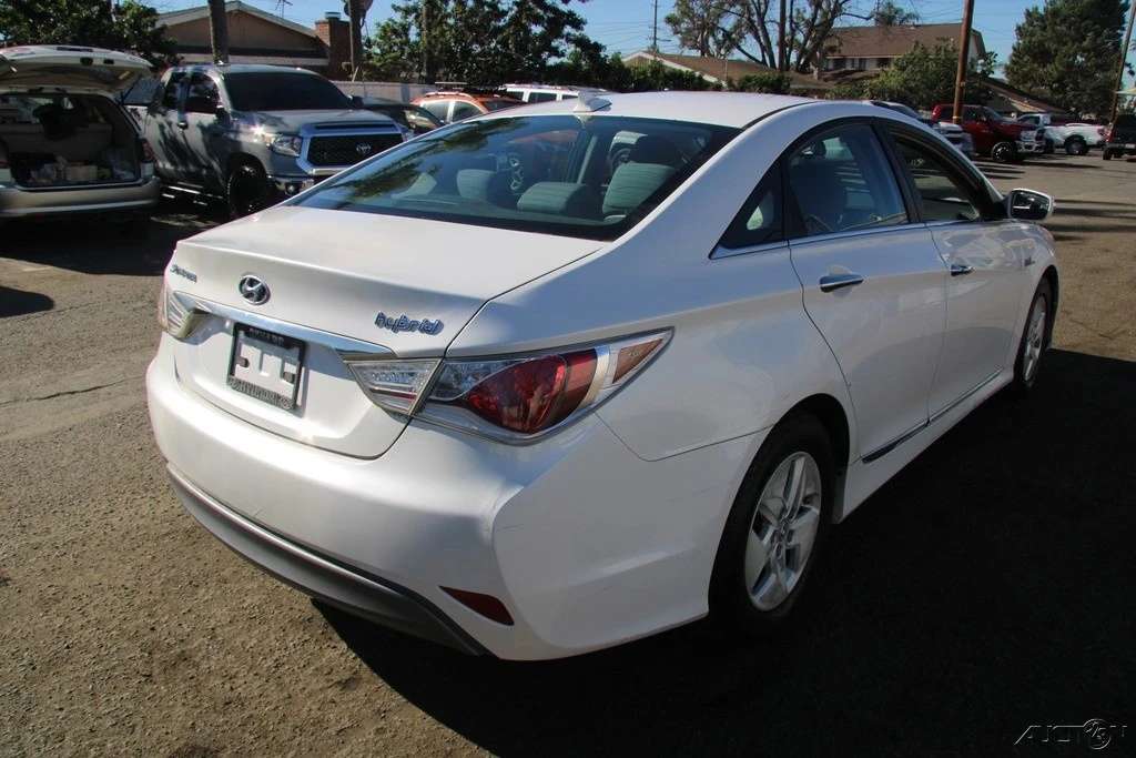 2012 Hyundai Sonata - Image 5 of 21
