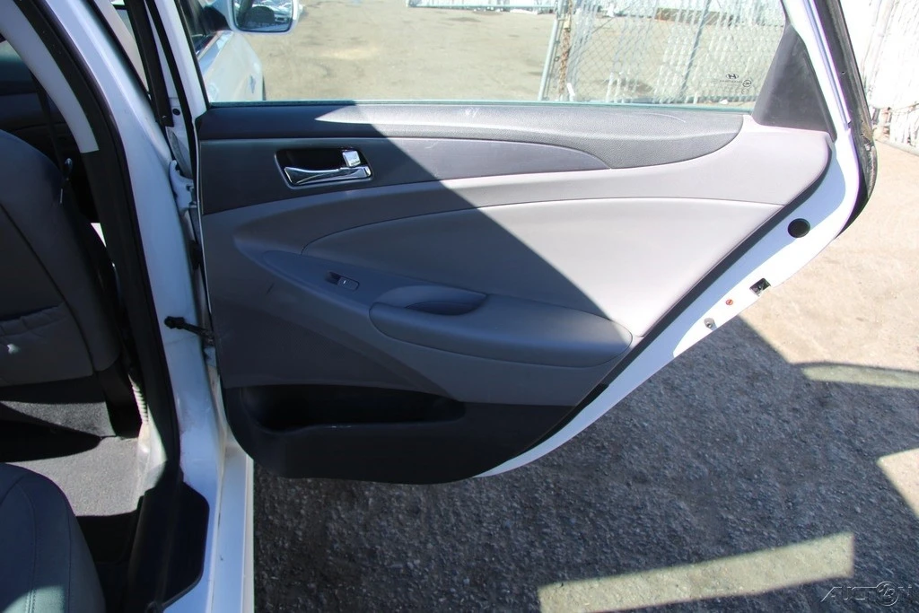 2012 Hyundai Sonata - Image 21 of 21