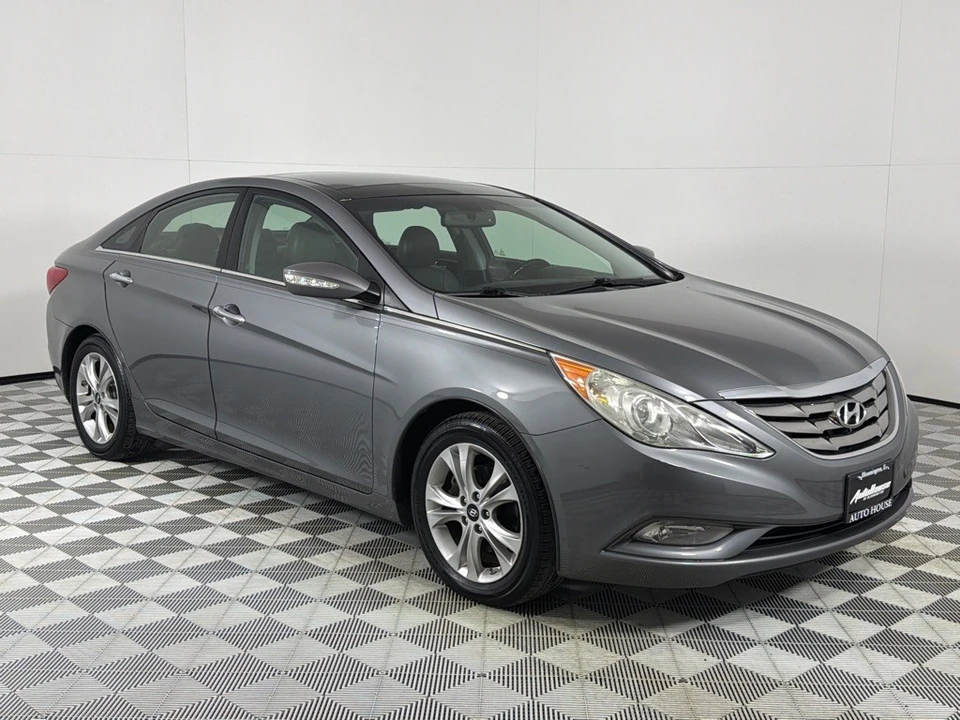 2012 Hyundai Sonata - Image 3 of 12