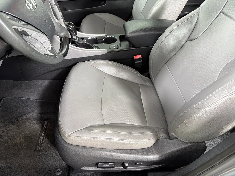 2012 Hyundai Sonata - Image 12 of 12